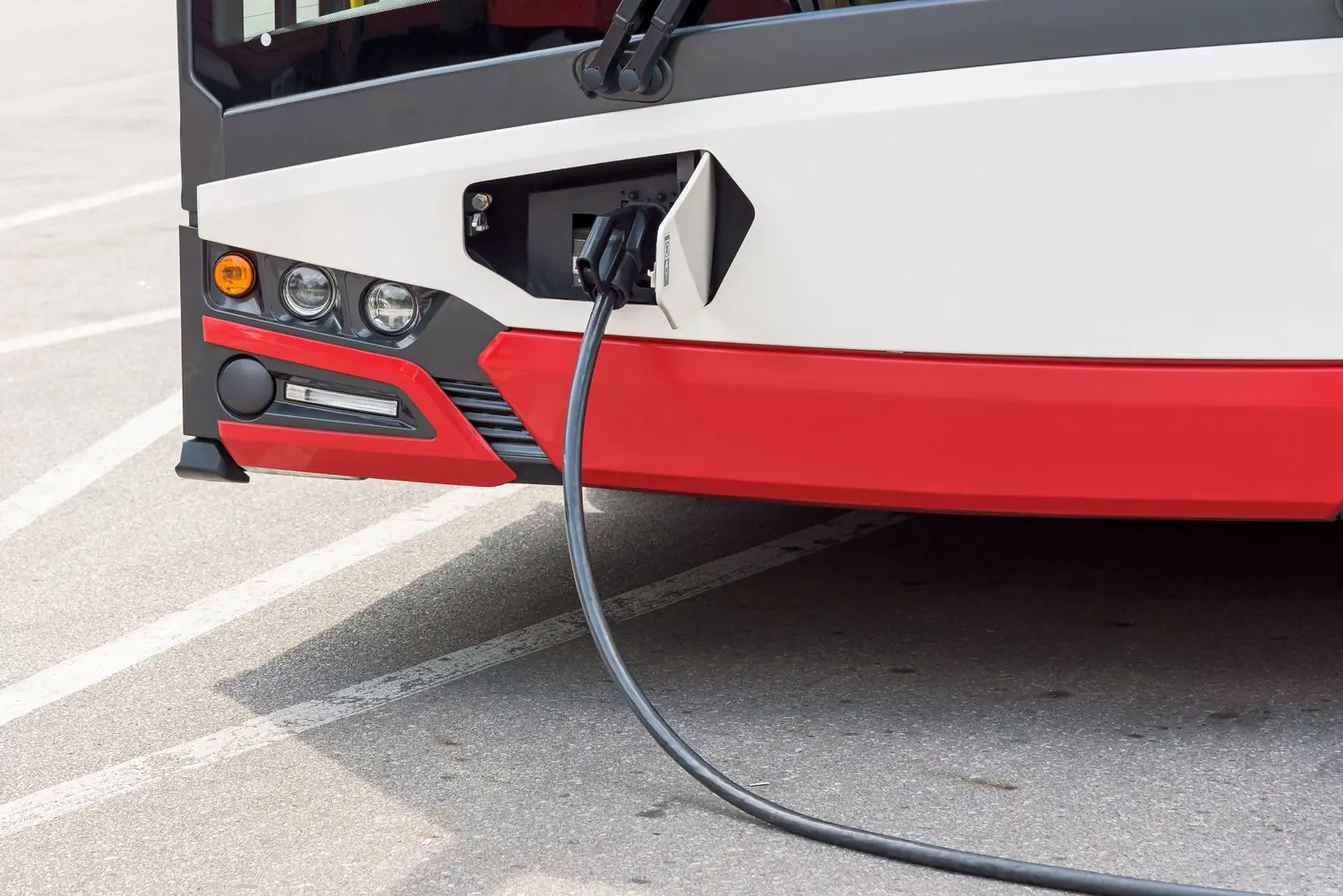 Mikrobusy elektryczne: ekologiczny transport dzielnicowy