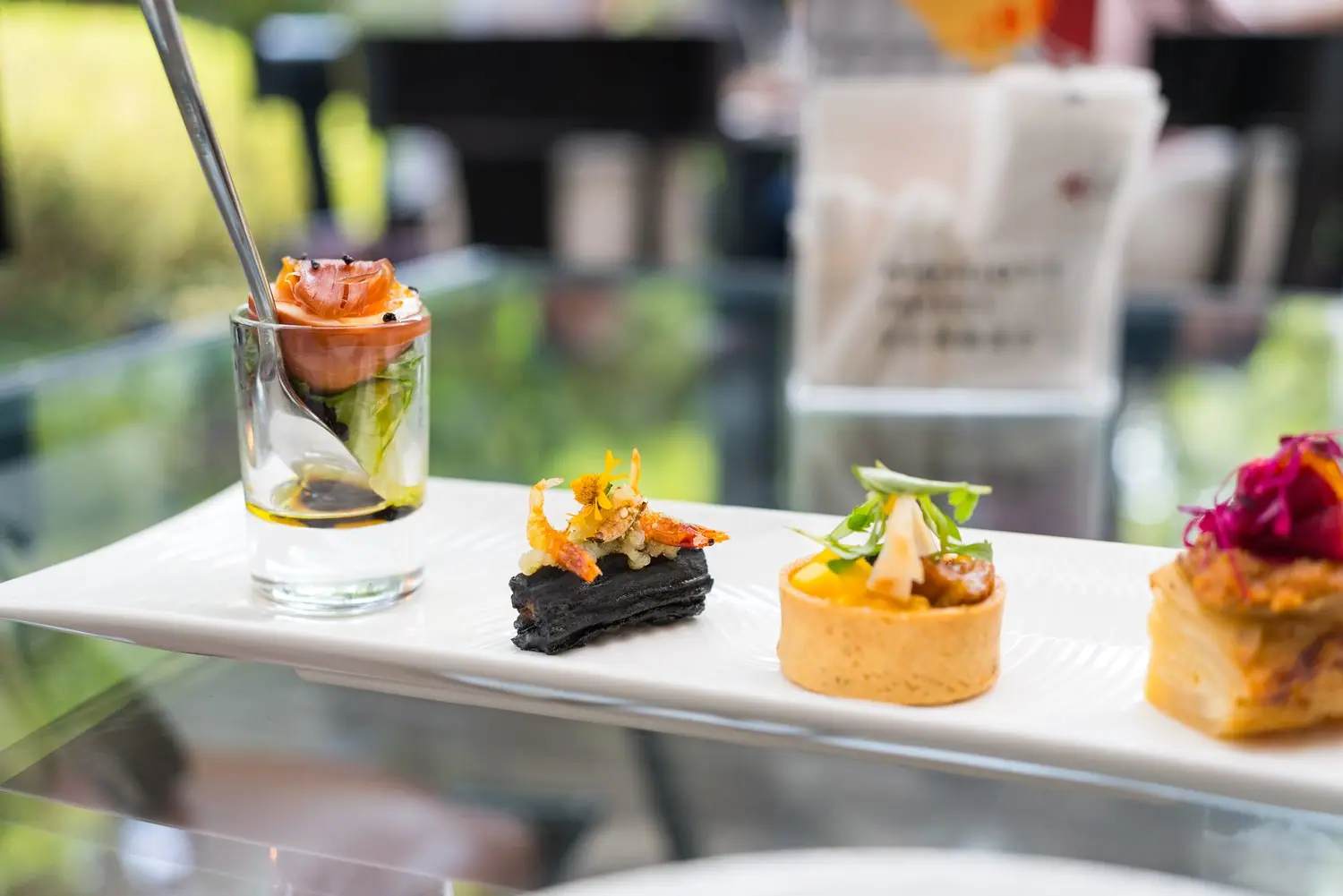 Jak czytać menu degustacyjne i co oznaczają poszczególne terminy kulinarne